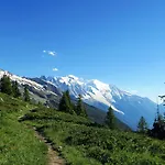 Отель Le Dahu