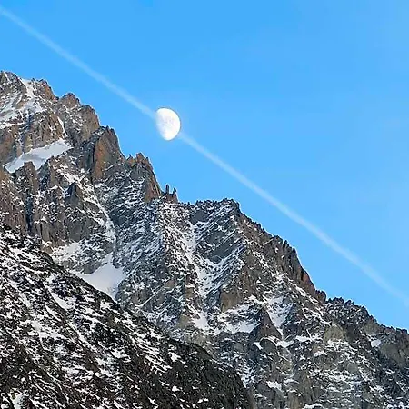 Le Dahu Шамони