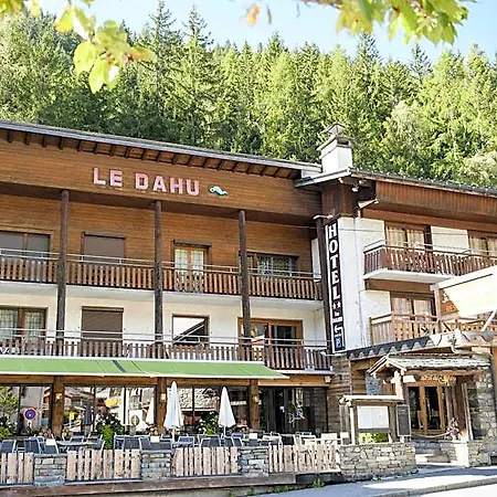 Le Dahu מלון 2*