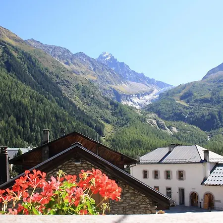 Le Dahu Hotel