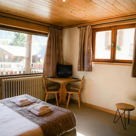 Otel Le Dahu 2*